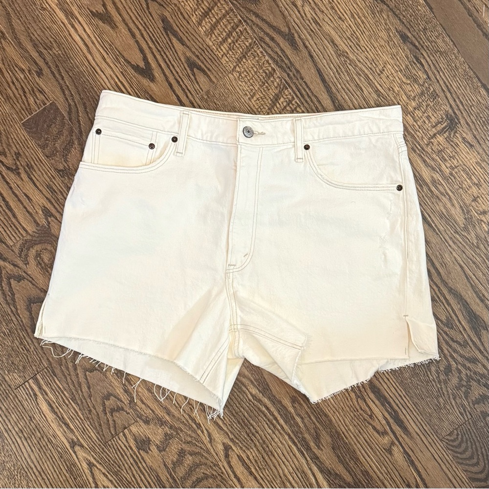 Abercrombie & Fitch 4” Mom Short High Rise